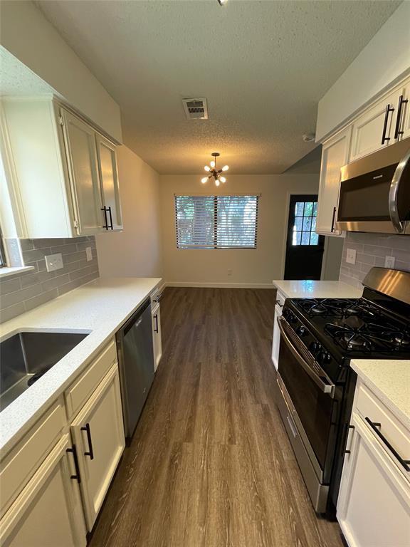 Building Photo - 4805 Bergfield Dr