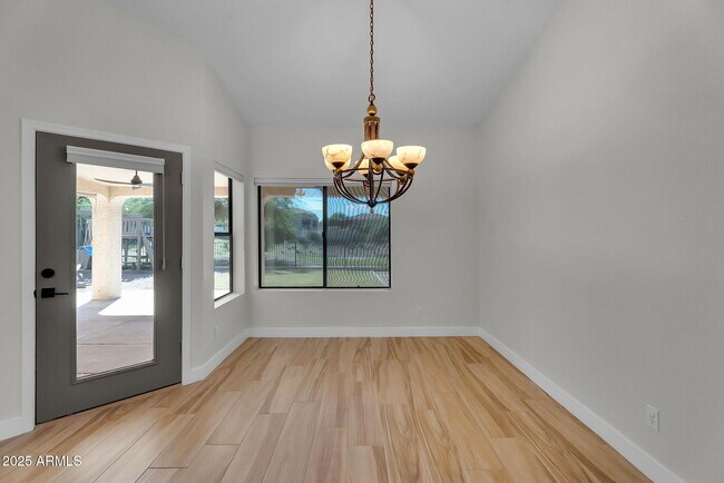 Building Photo - 6245 E Star Valley St