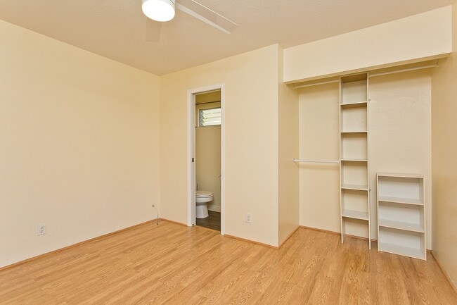 Building Photo - Kailua Rental, 3 bedroom 1.5 bath with AC ...