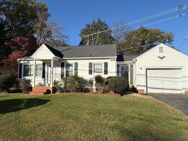 Building Photo - 1735 Polo Rd