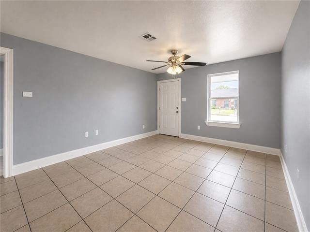 Building Photo - 2400 Artillery Dr