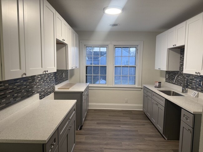 Building Photo - 840 Byrd Ave