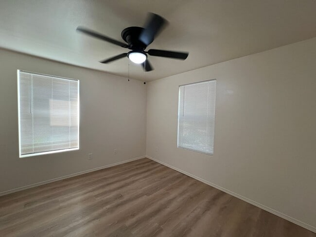 Building Photo - Newly Remodeled Home