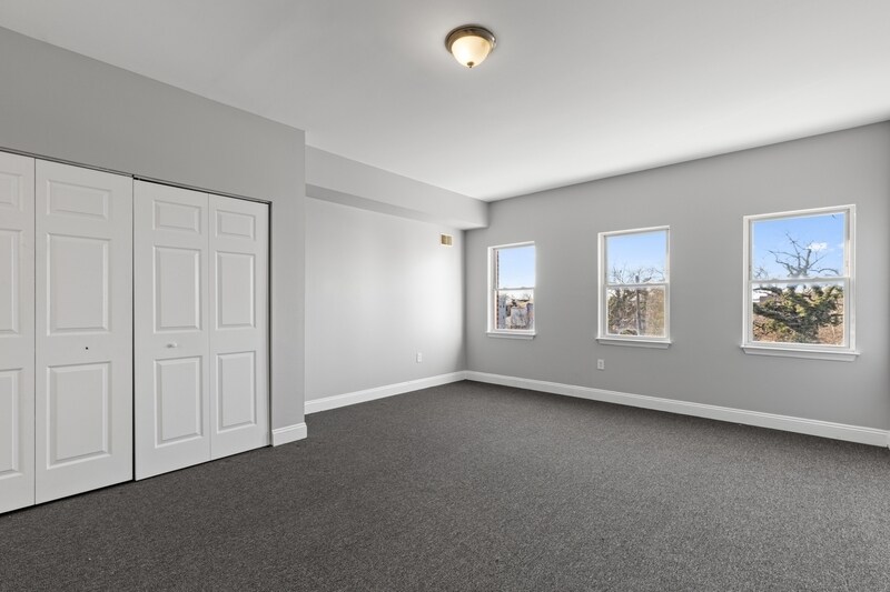 Building Photo - 1005 N Arlington Ave