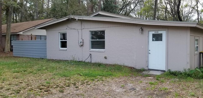 Building Photo - 6328 Delacy Rd