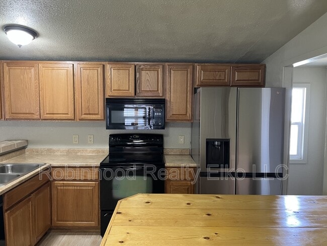 Building Photo - 1288 Stitzel Rd