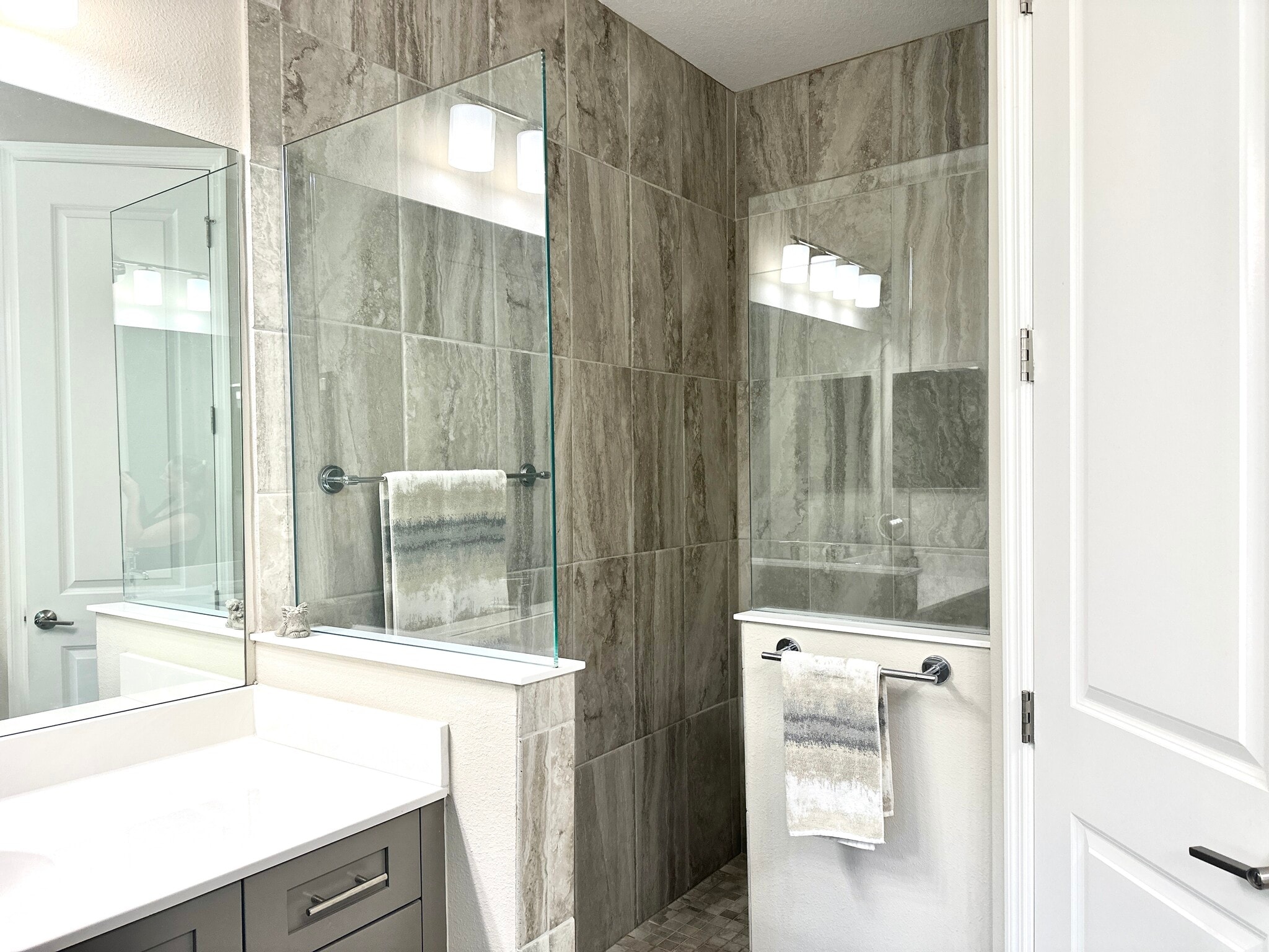 Suite Bathroom walk in shower - 4737 Deep Creek Ter