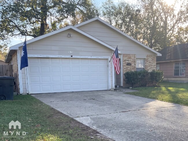 Building Photo - 8730 Valley Pond Ct