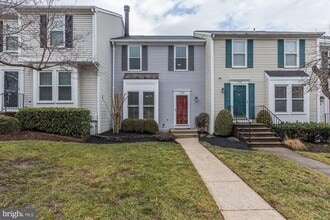 Building Photo - 7118 Eden Brook Dr