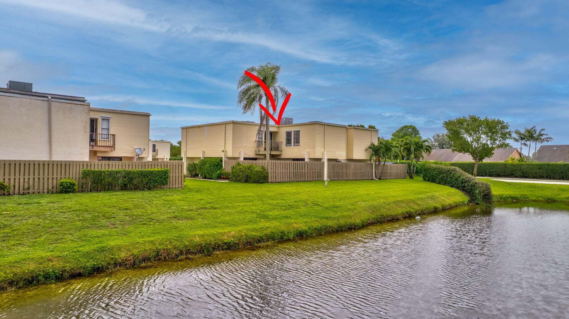 Building Photo - 1586 Shaker Cir