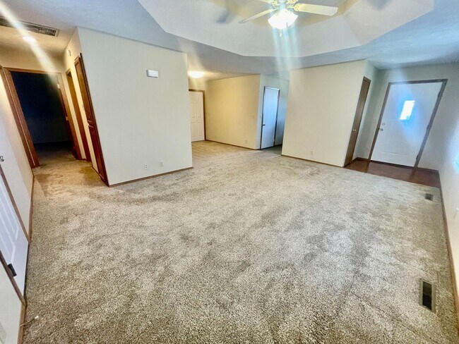 Building Photo - 4318 Penny Ct