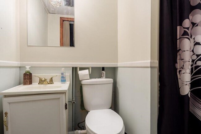 Building Photo - 3 Bedroom 2 Bathroom Home in Turner School District