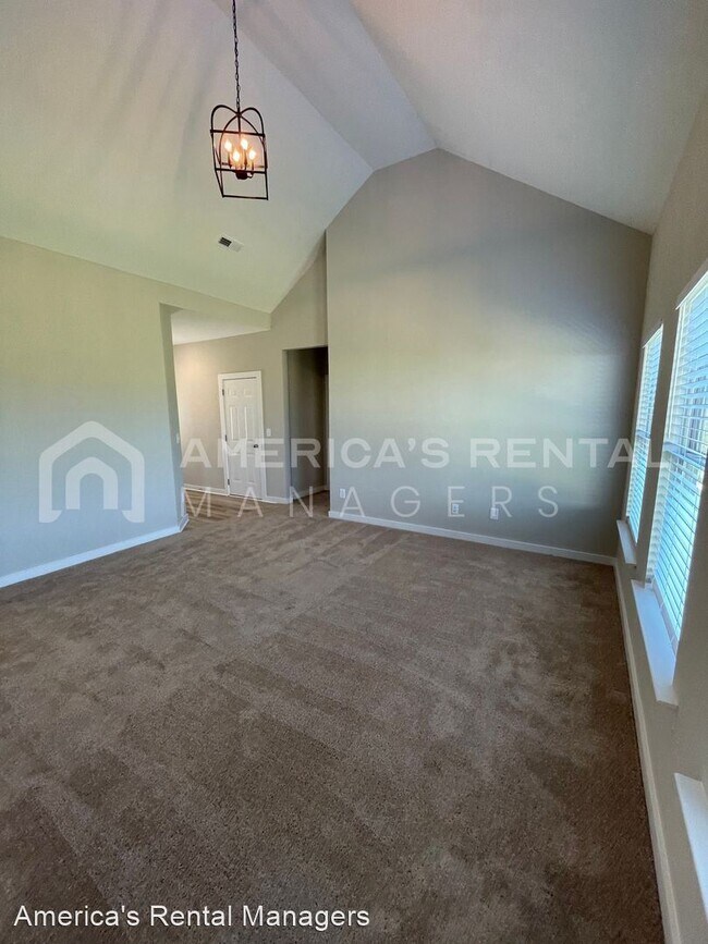 Building Photo - 3 br, 2 bath House - 226 Graham Circle