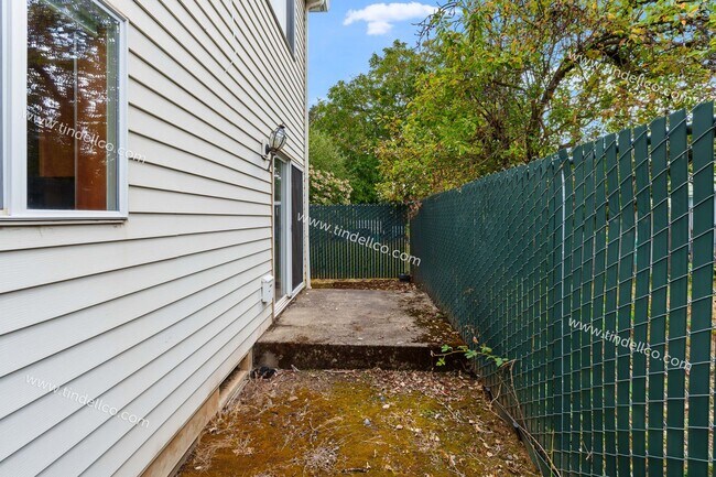 Building Photo - 6034 N Lombard St