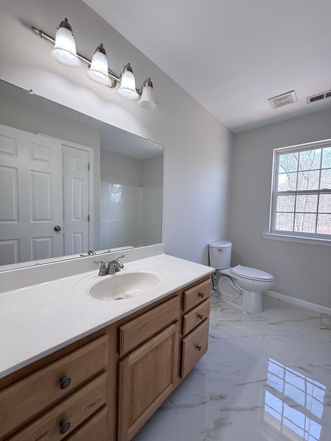 Building Photo - 67 Serenity Ct