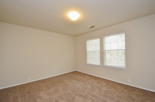 Building Photo - 10302 Deer Lodge Ct