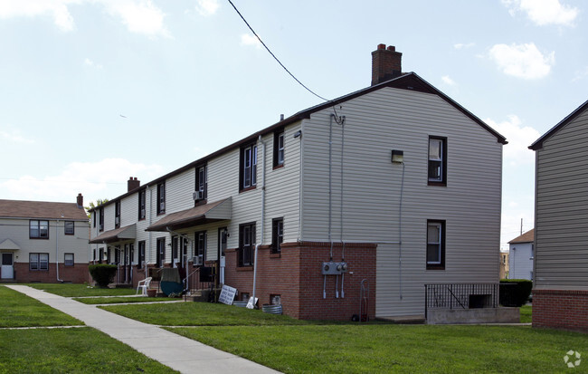 Building Photo - Sheridan Apartments