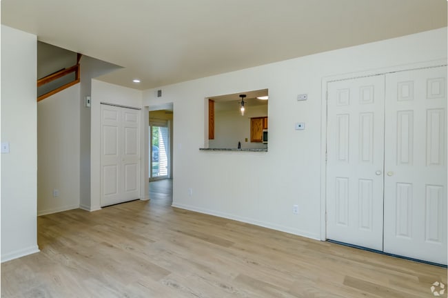 Building Photo - 14810 W Hidden Creek Ct