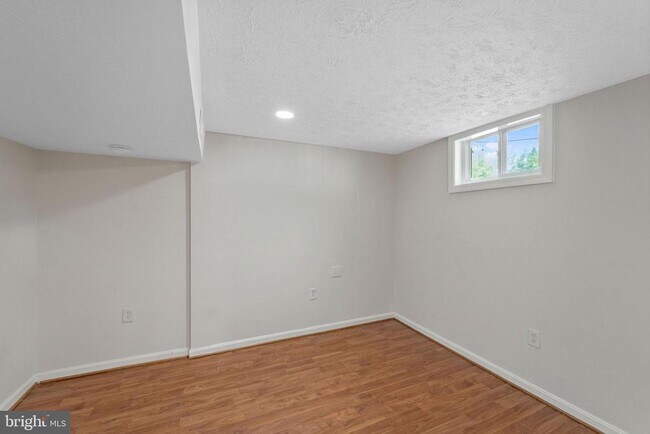 Building Photo - 12312 Streamvale Cir