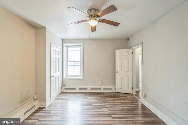 Building Photo - 4658 Mansion St