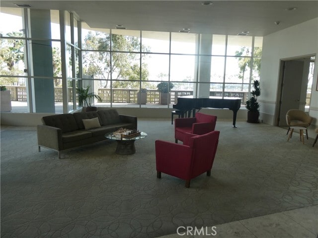 Building Photo - 700 E Ocean Blvd