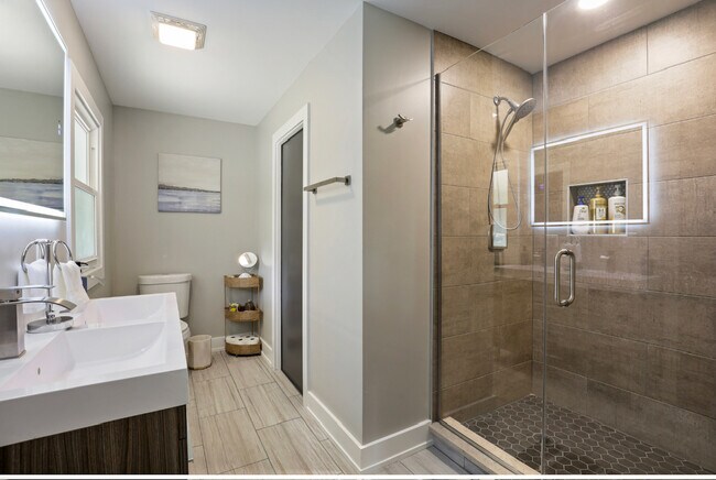 Building Photo - 2909 Flossmoor Rd