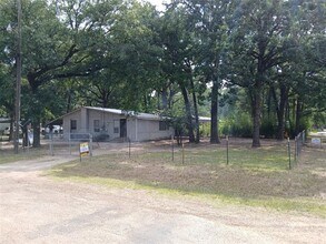 Building Photo - 133 Blue Jay Ln