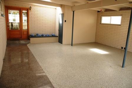 Building Photo - 220 Shoreview Dr
