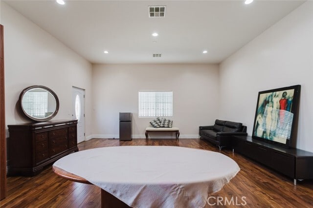 Building Photo - 833 E Verdugo Ave