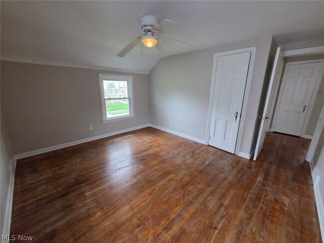 Building Photo - 4021 Bushnell Rd