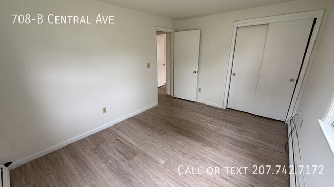 Building Photo - 708 Central Ave