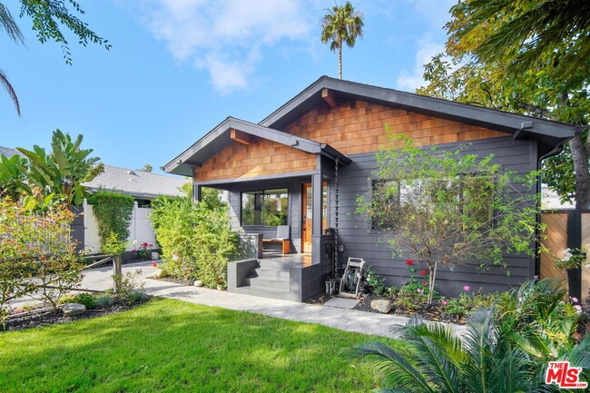 Building Photo - 3343 Atwater Ave