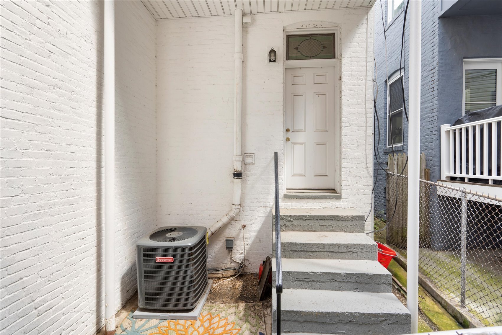 Building Photo - 57 E Heath St