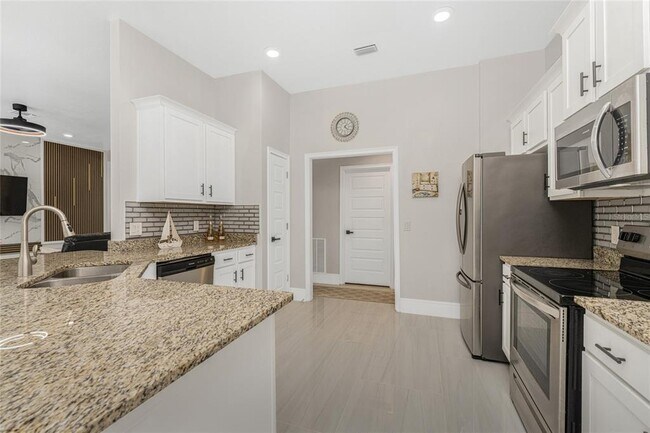 Building Photo - 22497 Vale Ave