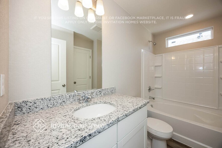 Building Photo - 5627 Bowerman Ln