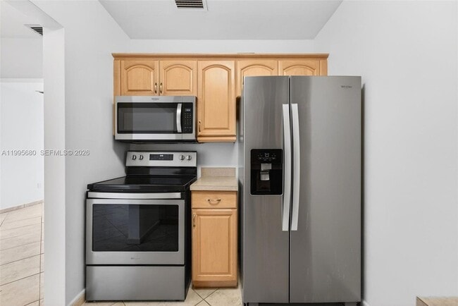 Building Photo - 6447 SW 10th St