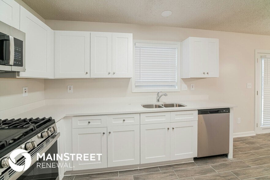 Building Photo - 4636 Egret Ct