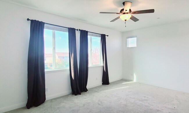 Building Photo - BEAUTIFUL SINGLE-FAMILY HOME IN BLACKSTONE IN EDH!