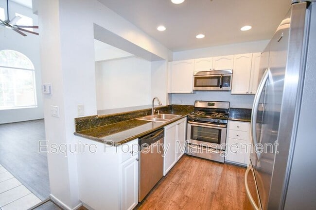 Building Photo - 1214 Oyster Pl