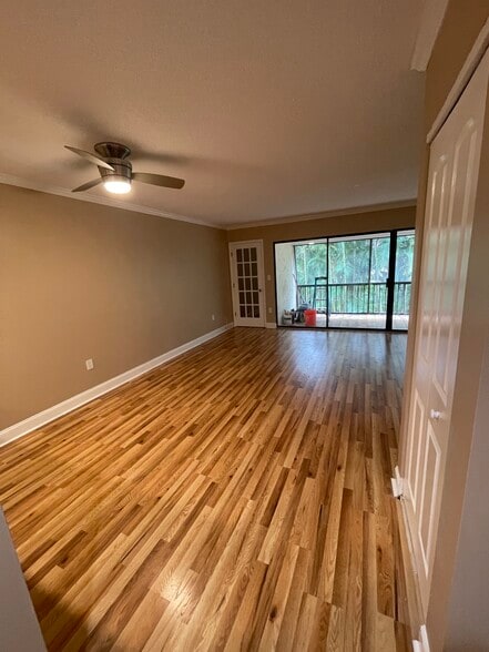 Building Photo - 4570 Ringwood Meadow