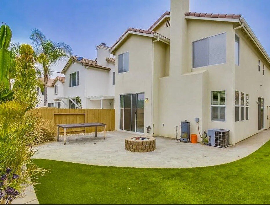 Building Photo - 11779 Westview Pky