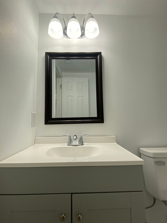 Building Photo - 12120 71st St E