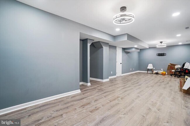 Building Photo - 6219 Forest Grove Dr