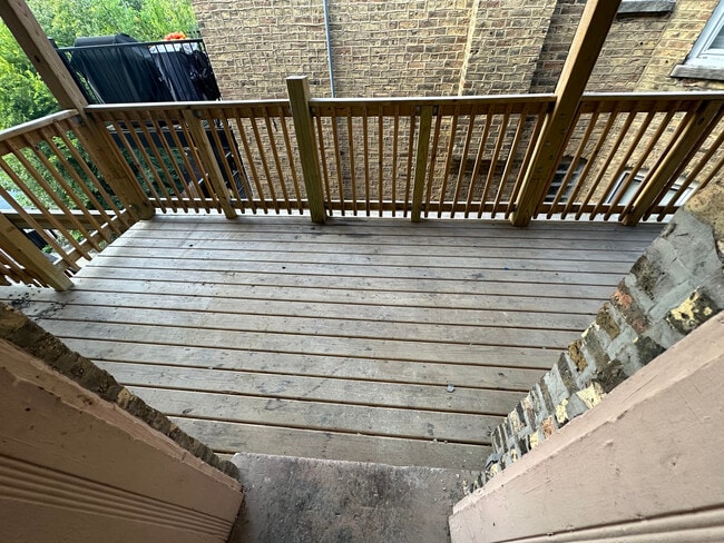 Building Photo - 2606 W Le Moyne St