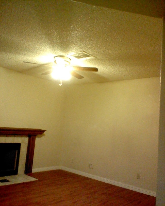 Building Photo - 9521 Sunken Reef Cir