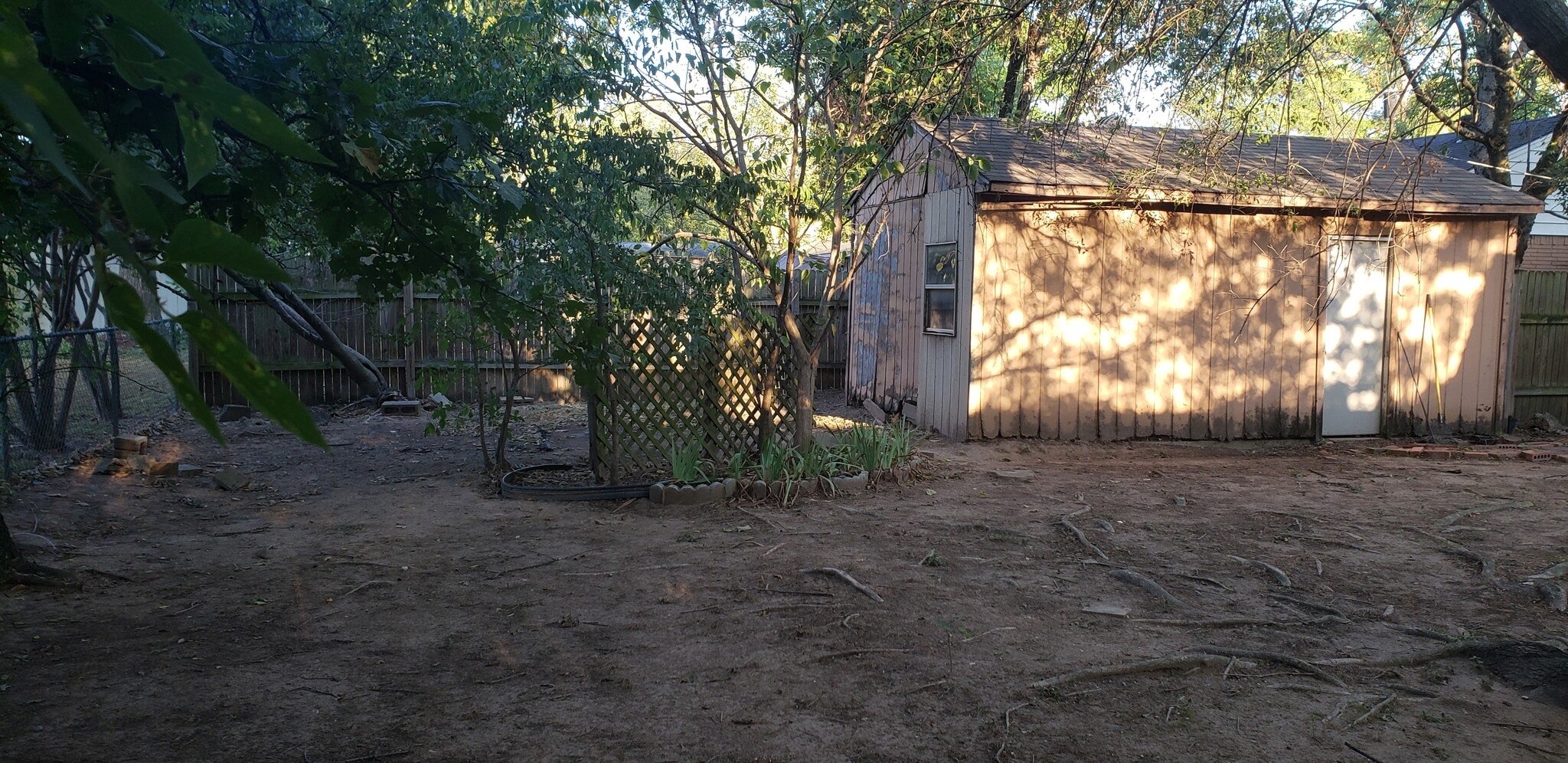 Building Photo - 210 W 14th St