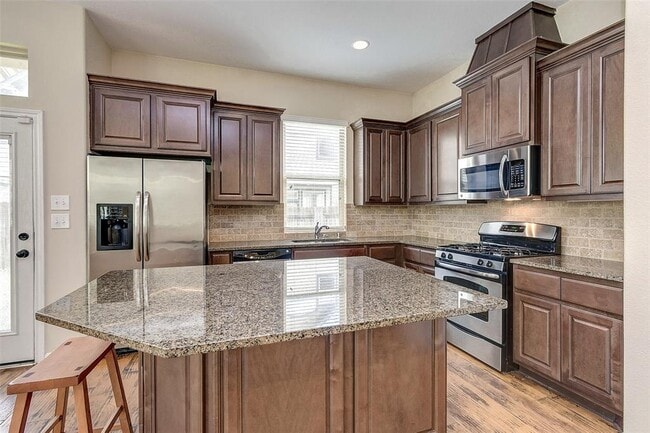 Building Photo - 16 Cheswood Manor Court