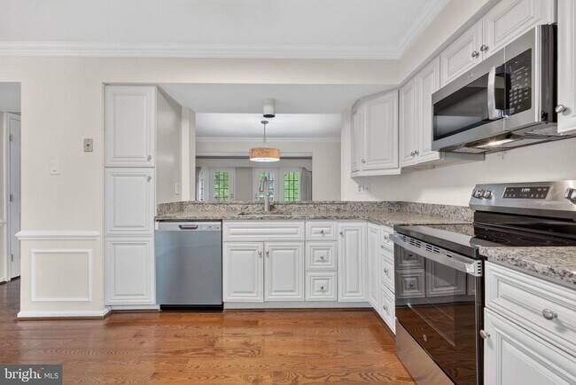 Building Photo - 3736 Angelton Ct