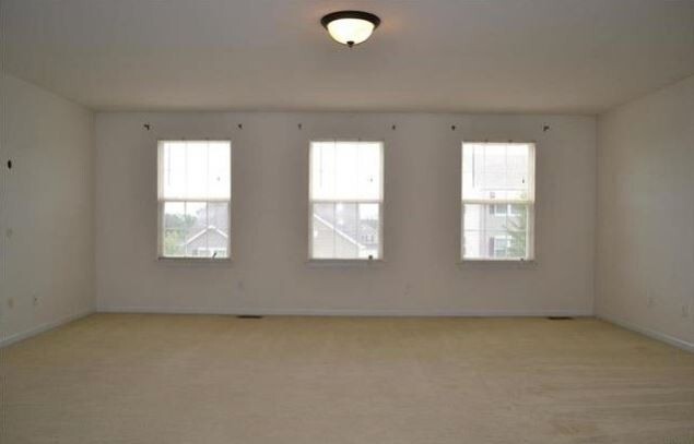 Building Photo - 72 Brighton Park Dr