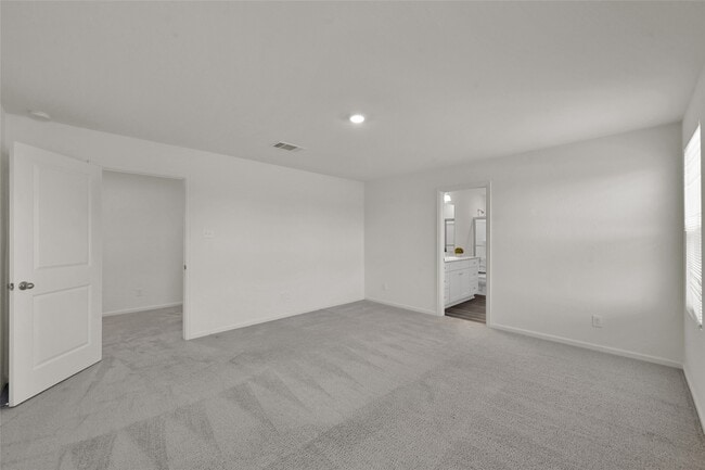 Building Photo - 14818 Calderon Dr